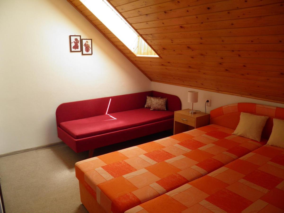 Privat Kovacova Villa Ziar Bagian luar foto