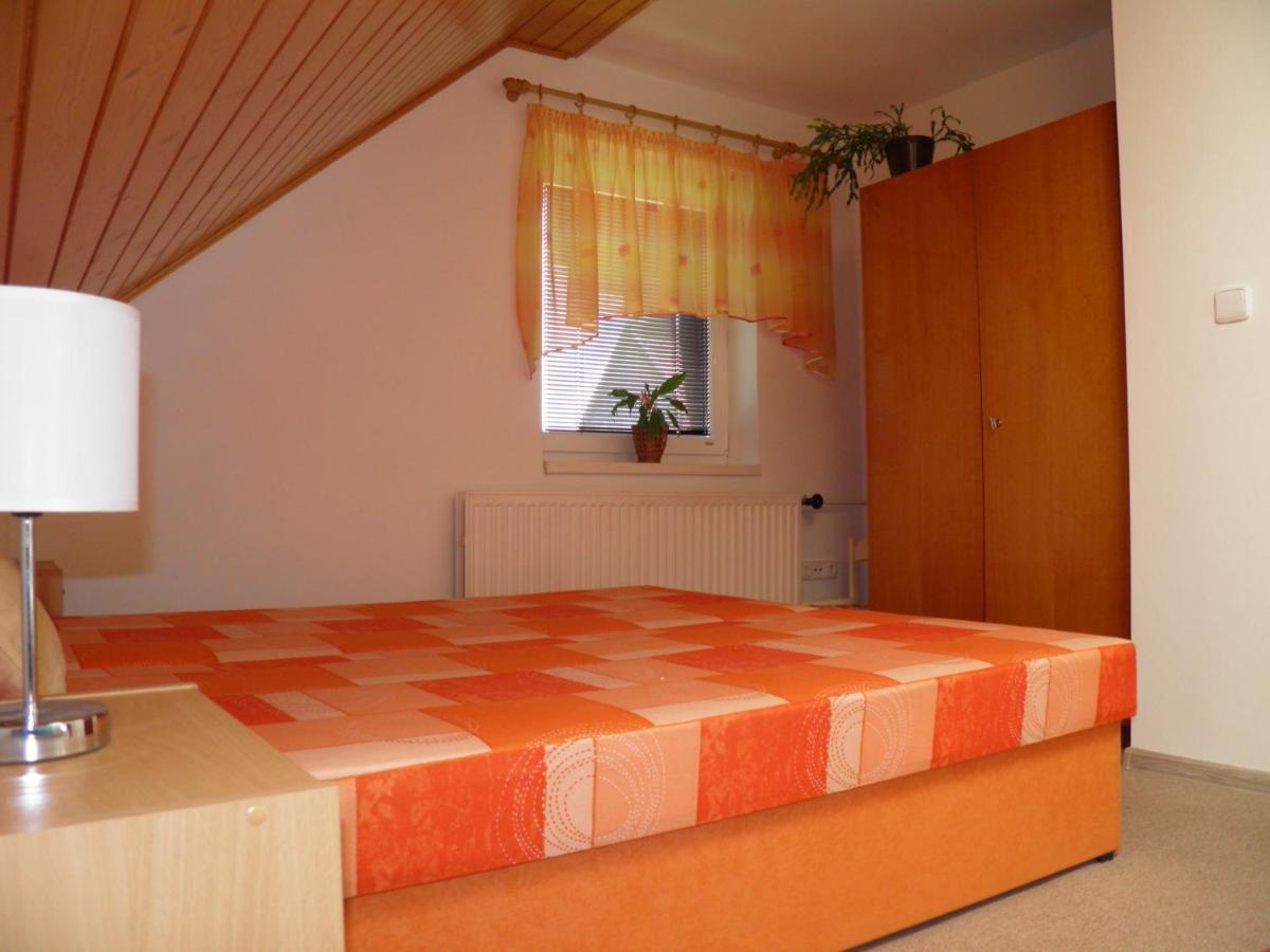 Privat Kovacova Villa Ziar Bagian luar foto